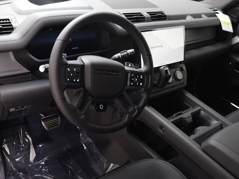 New 2026 Land Rover Defender 110 OCTA AWD/4WD image 7