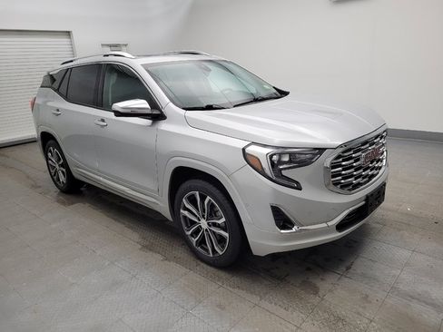 Used 2018 GMC Terrain Denali w/ Advanced Safety Package AWD/4WD image 11