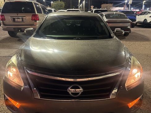 Used 2013 Nissan Altima 2.5 SL w/ Technology Pkg image 4
