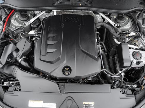 Used 2025 Audi A5 2.0T Premium w/ Convenience Package AWD/4WD image 31