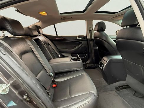 Used 2016 Kia Cadenza Premium FWD image 37