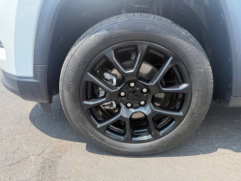 Certified 2022 Jeep Compass Latitude AWD/4WD image 11