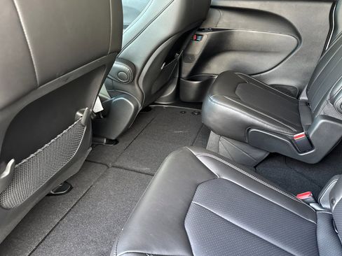 New 2026 Chrysler Voyager LX image 11