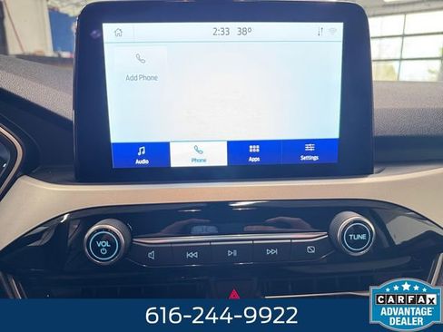 Used 2022 Ford Escape SE image 18