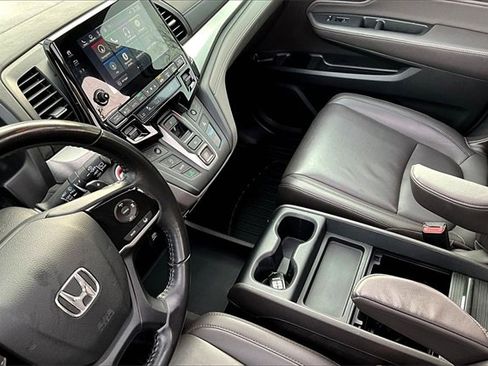 Used 2018 Honda Odyssey Touring image 14