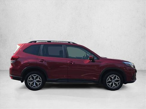 Used 2022 Subaru Forester Premium w/ Popular Package #3 AWD/4WD image 3