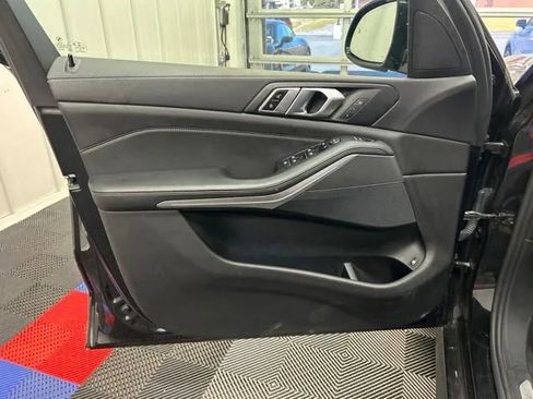 Used 2022 BMW X5 xDrive45e AWD/4WD image 7