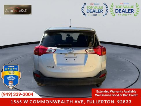 Used 2015 Toyota RAV4 LE FWD image 4