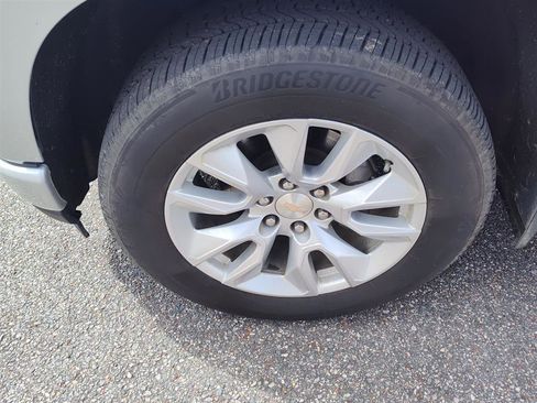 Used 2022 Chevrolet Silverado 1500 Custom image 10