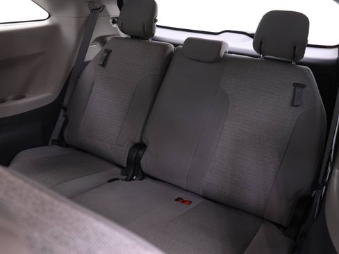 Used 2021 Toyota Sienna LE image 16