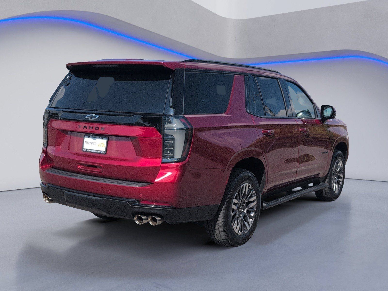 Used 2025 Chevrolet Tahoe Z71 w/ Comfort Package AWD/4WD image 3