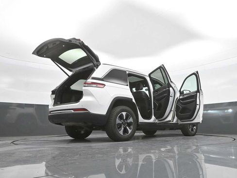 Used 2024 Jeep Grand Cherokee Limited 4xe AWD/4WD image 63