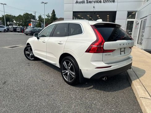 Used 2019 Volvo XC60 T6 Momentum w/ Multimedia Package AWD/4WD image 3