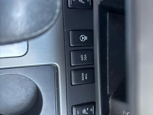 Used 2010 Nissan Armada Platinum w/ Captain Seat Pkg image 18