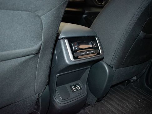 Used 2023 Subaru Ascent Premium w/ Convenience Package AWD/4WD image 22