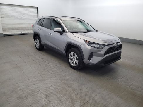 Used 2021 Toyota RAV4 LE FWD image 13