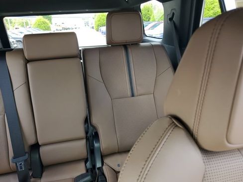 Used 2025 Toyota 4Runner Limited RWD image 12