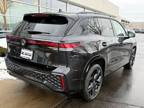 New 2026 Volkswagen Tiguan SE R-Line AWD/4WD image 3