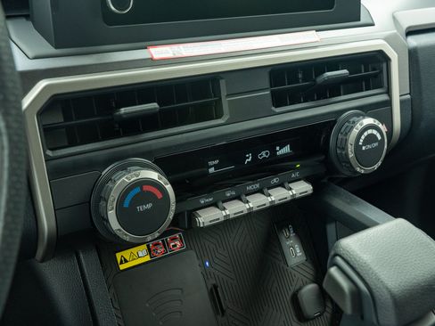 Used 2026 Toyota 4Runner SR5 RWD image 25