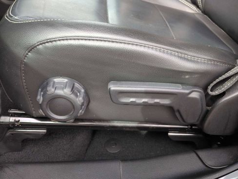 Used 2023 Jeep Wrangler Sahara image 33