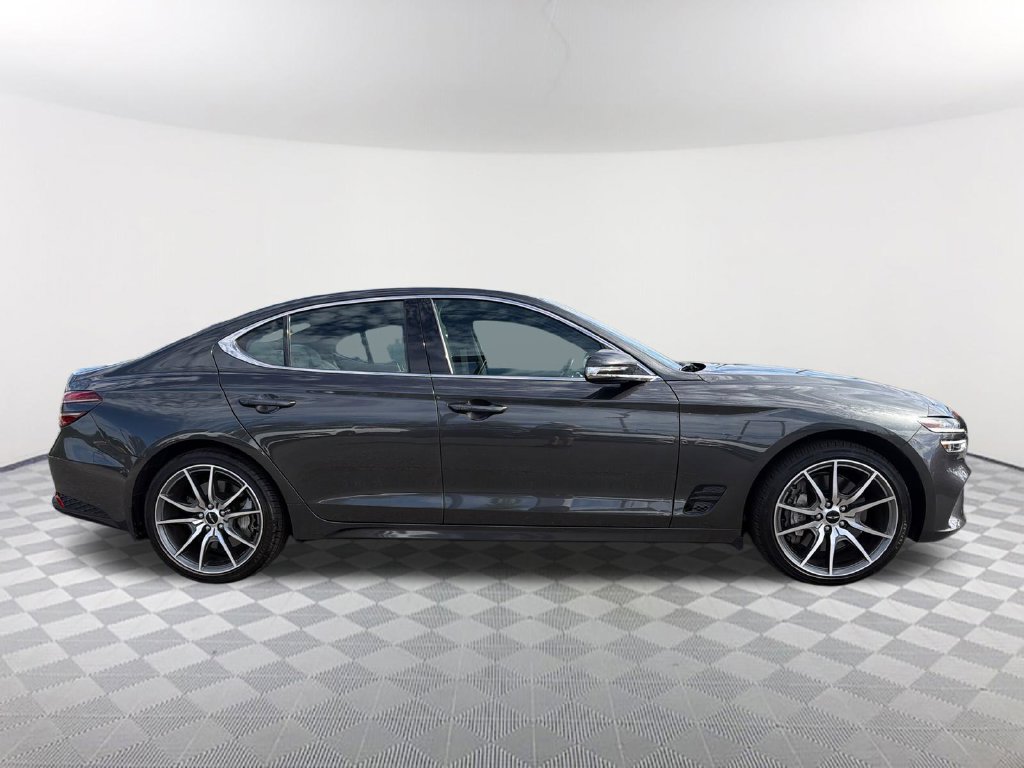 Used 2025 Genesis G70 2.5T RWD image 4