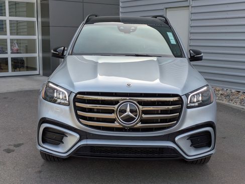 Certified 2025 Mercedes-Benz GLS 450 4MATIC image 10