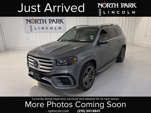 Used 2025 Mercedes-Benz GLS 450 4MATIC image 1