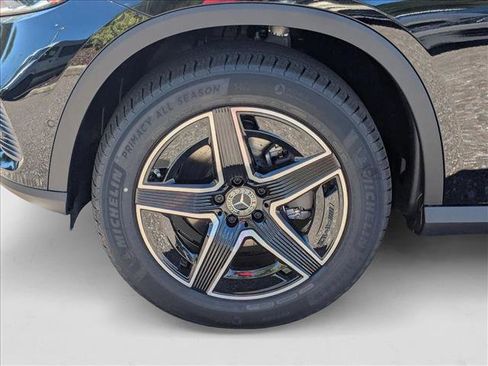 New 2026 Mercedes-Benz GLC 300 4MATIC image 9
