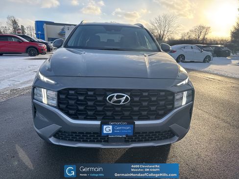 Used 2023 Hyundai Santa Fe SEL image 2