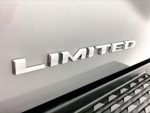 Used 2020 RAM 3500 Limited image 31