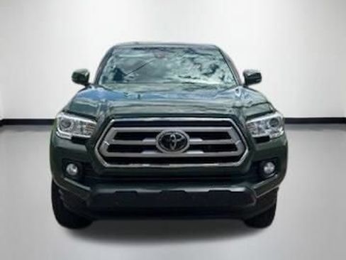 Used 2021 Toyota Tacoma SR5 w/ Trail Edition AWD/4WD image 4