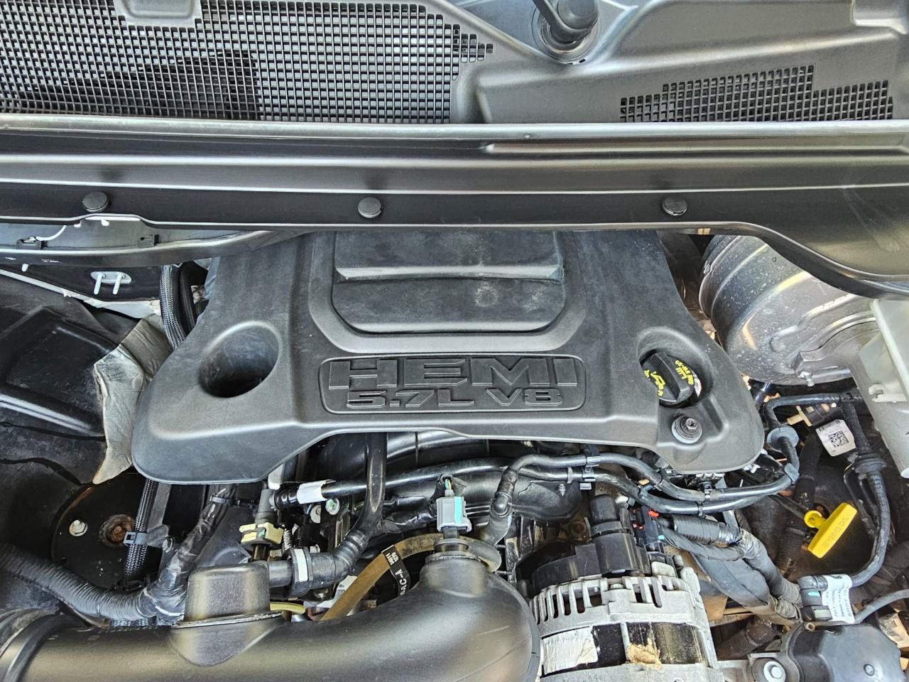 Used 2019 RAM 1500 Laramie AWD/4WD image 28