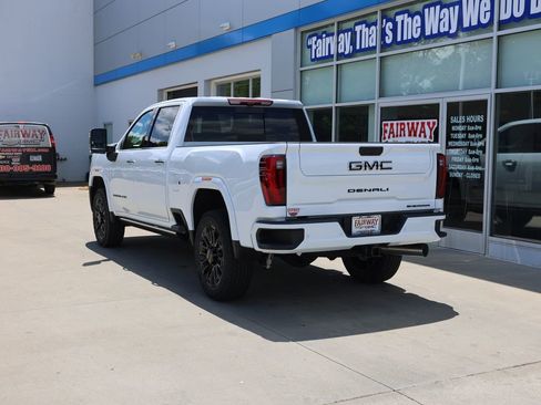 New 2026 GMC Sierra 2500 Denali w/ Denali Reserve Package AWD/4WD image 8