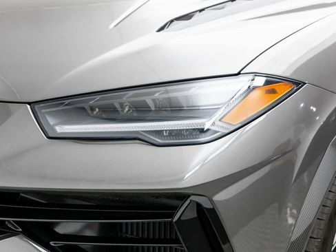 Used 2023 Lamborghini Urus Performante image 60