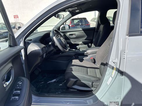 Used 2025 Honda HR-V Sport image 21