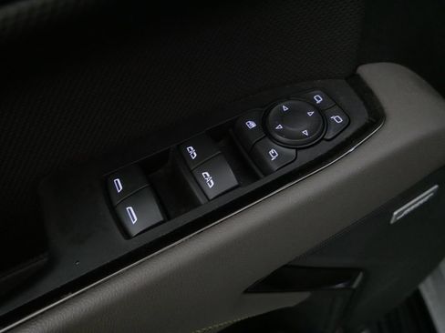 Used 2023 Chevrolet Silverado 1500 ZR2 w/ Technology Package AWD/4WD image 16