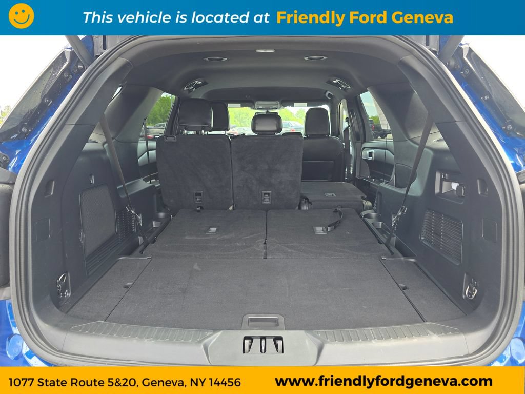 Used 2023 Ford Explorer ST-Line AWD/4WD image 12