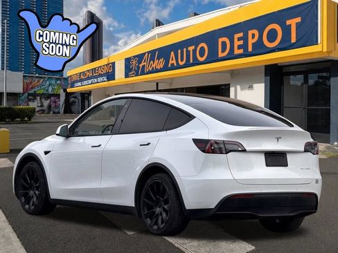 Used 2021 Tesla Model Y Long Range AWD/4WD image 3