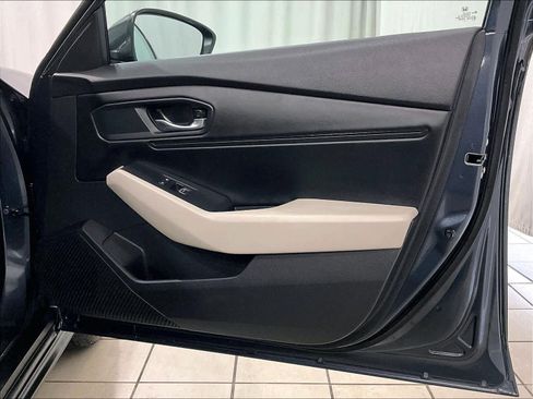 Used 2023 Honda Accord EX image 12