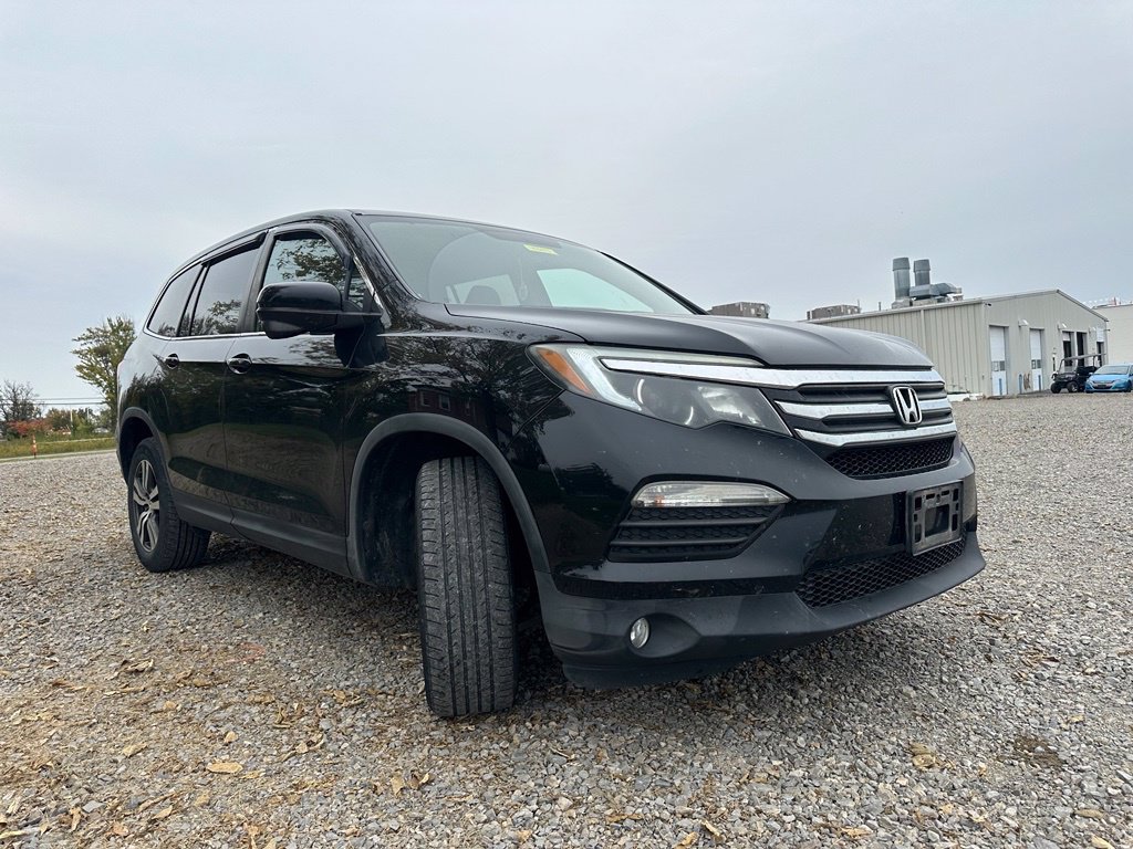Used 2017 Honda Pilot EX image 11