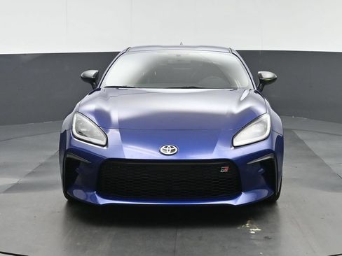 Used 2025 Toyota GR86 Premium RWD image 2