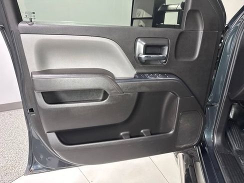 Used 2017 Chevrolet Silverado 3500 W/T AWD/4WD image 8