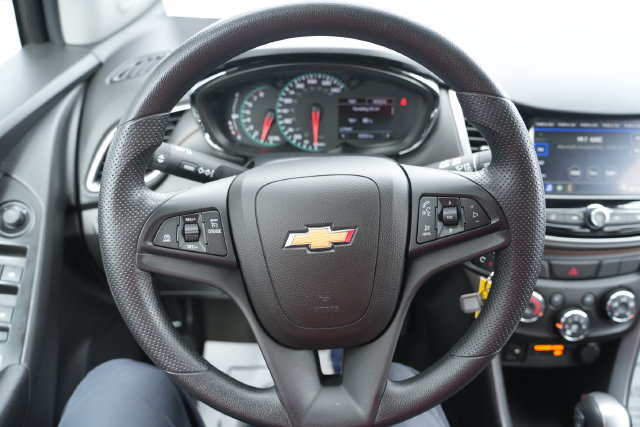 Used 2021 Chevrolet Trax LT AWD/4WD image 26