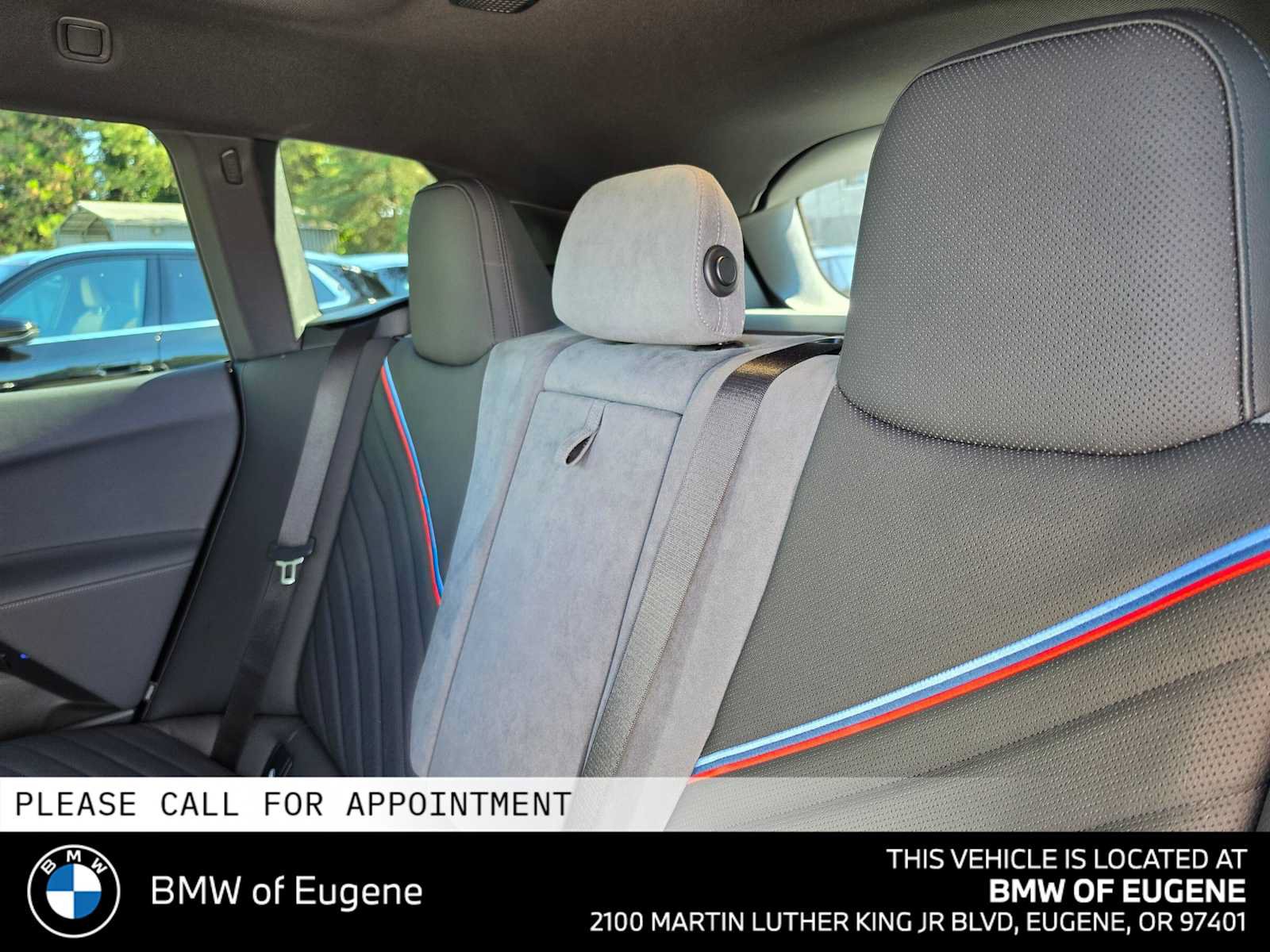 Used 2026 BMW iX xDrive45 w/ M Sport Package AWD/4WD image 21