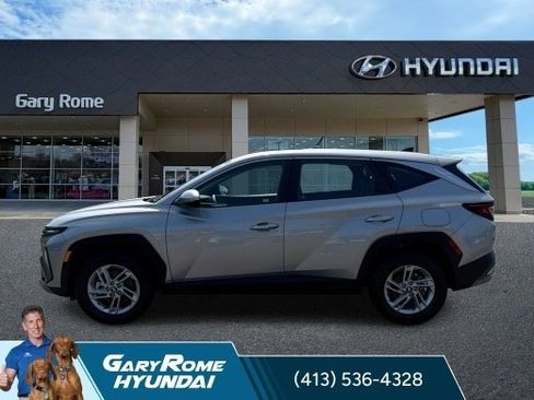 Certified 2025 Hyundai Tucson SE AWD/4WD image 13