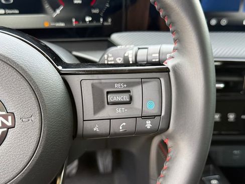 Used 2026 Nissan Kicks SR FWD image 17