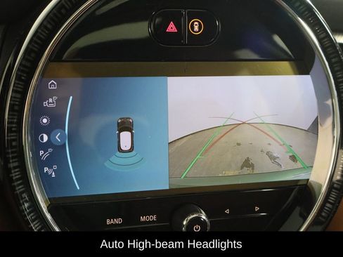 Used 2023 MINI Cooper 2-Door Hardtop w/ Signature Upholstery Package image 7