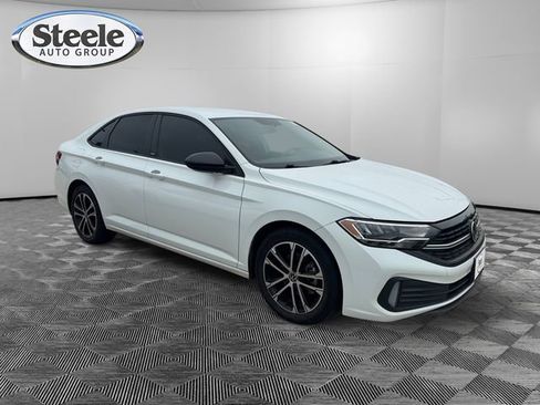 Used 2023 Volkswagen Jetta Sport FWD image 6