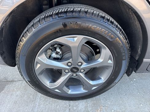 Certified 2024 Ford Escape ST-Line w/ Tech Pack #1 image 20