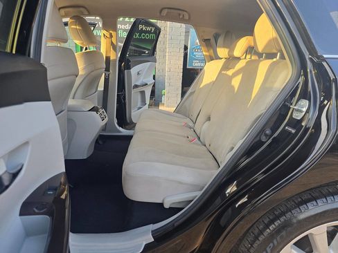 Used 2012 Toyota Venza LE image 16
